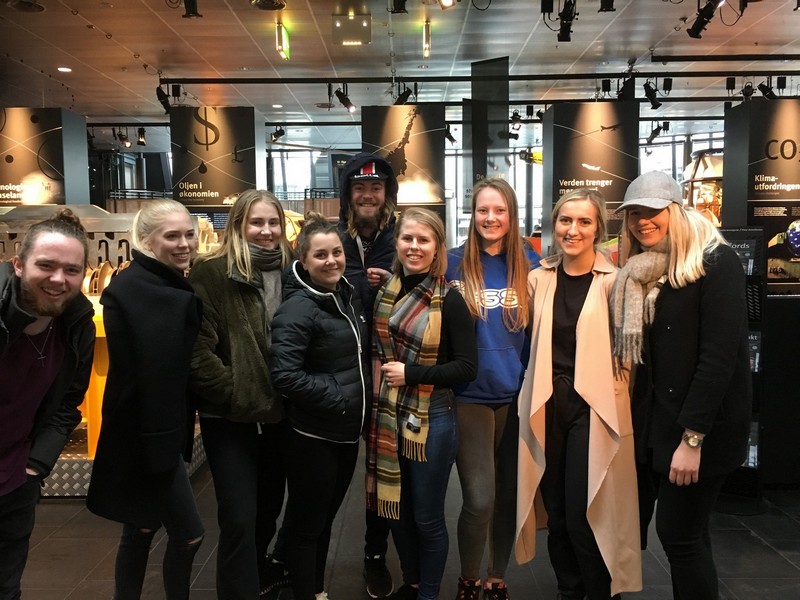 Historiedag på oljemuseet. Elever fra 3. klasse på St. Svithun videregående skole. Foto: Anja W. Fremo